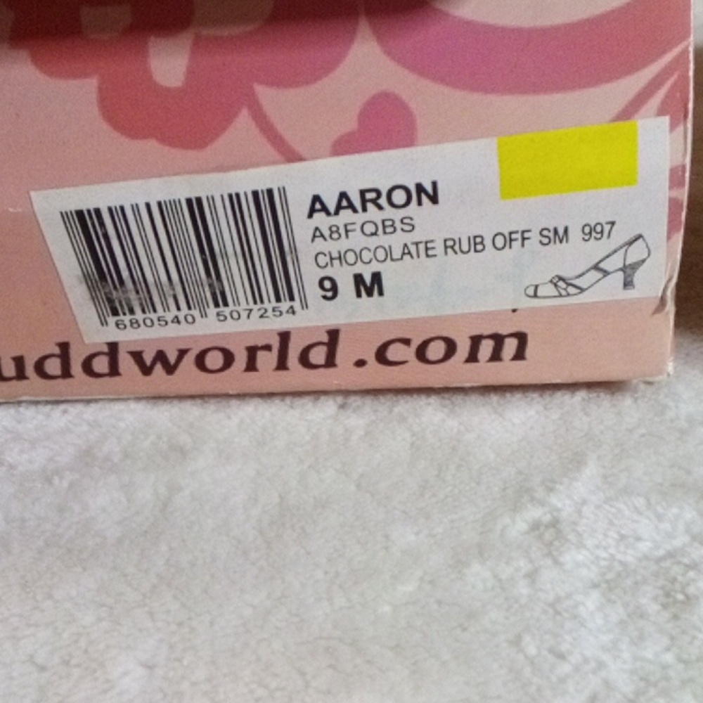 MUDD WOMENS BROWN BUCKLED DRESS IN BOX LIKE NEW PSHOES SIZE 8 - Picture 10 of 12